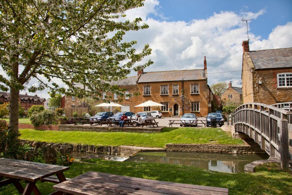 The Nevill Arms Hotell Medbourne Eksteriør bilde